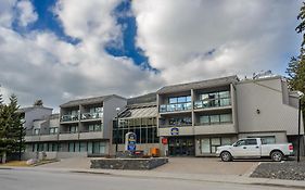 Best Western Plus Banff International Lodge