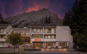 Best Western Plus Banff International Lodge